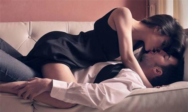 Đắng lòng vì chỉ khi say rượu, chồng mới chủ động làm 'chuyện ấy'