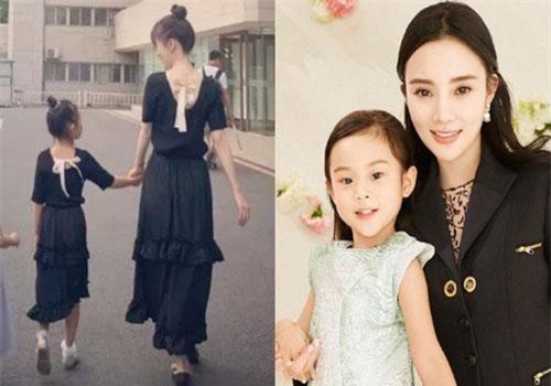 Lý Tiểu Lộ dẫn con gái 7 tuổi đi chơi nhưng ai cũng phải bất ngờ với chiều cao và vóc dáng thiếu nữ của Điềm Hinh