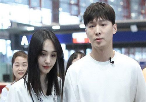 Bạn trai bị chê ăn bám, "nữ thần thanh xuân" Trịnh Sảng nói 3 từ khiến ai cũng bất ngờ