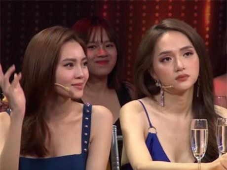 CHUYỆN SHOWBIZ (24/6): Sao Vbiz đồng loạt gửi lời chúc tới các sĩ tử 2001, Hương Giang - Ninh Dương Lan Ngọc mở hội nói xấu người yêu cũ