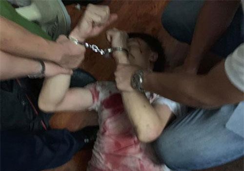 Hà Nội: Khởi tố vụ nam thanh niên bắt bà chủ tiệm cầm đồ làm con tin