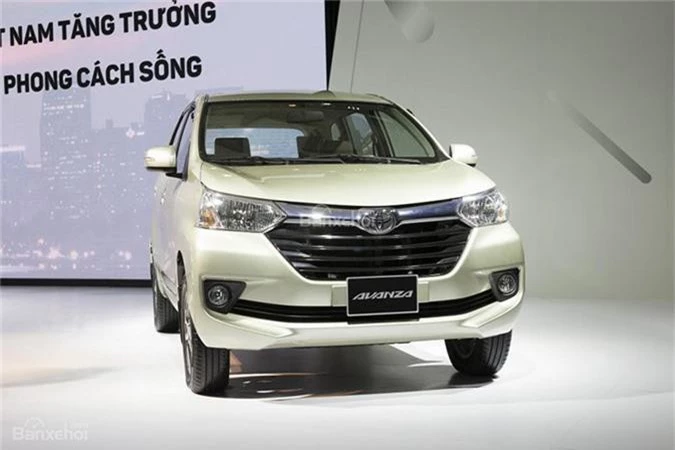 Trong số những mẫu xe ôtô 7 chỗ tại Việt Nam, thương hiệu Toyota hiện dẫn đầu với hàng loạt mẫu xe từ SUV đến MPV. Đầu tiên phải kể đến chiếc xe 7 chỗ giá rẻ Toyota Avanza có giá từ 537 - 593 triệu đồng. Tại Việt Nam, xe sở hữu động cơ gồm: 1.3L (94 mã lực/121 Nm) cùng hộp số sàn 5 cấp và 1.5L (102 mã lực/136 Nm) hộp số tự động 4 cấp.