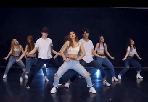 CLIP: Mỹ nhân phim "lật mặt" khoe tài năng vũ đạo 