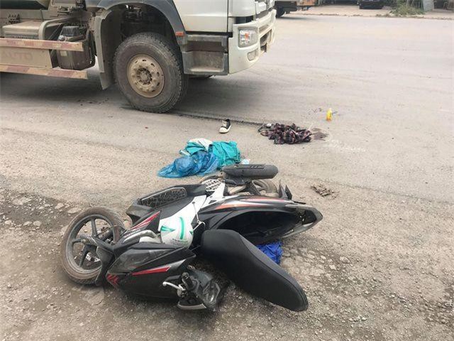 Sĩ tử Hà Nội bị xe bồn tông gãy chân sau buổi thi môn Ngữ Văn