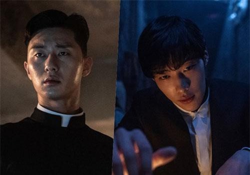 Sau màn cameo bị gọi hồn ầm ĩ trong Kí Sinh Trùng, Park Seo Joon làm mục sư điển trai 6 múi nhất màn ảnh Hàn