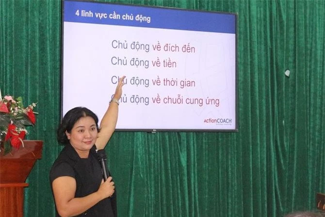 Buổi đào tạo, chia sẻ kinh nghiệm quản trị doanh nghiệp bổ ích của nhà huấn luyện doanh nghiệp Nguyễn Thị Thu Hiền (Ảnh: VH)