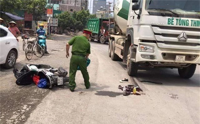 Sĩ tử Hà Nội bị xe bồn tông gãy chân sau buổi thi môn Ngữ Văn - 1
