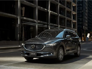 Mazda CX-8, biến thể giá rẻ của CX-9 có gì để đấu Hyundai Santa Fe 2019