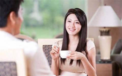 Sốc nặng khi vợ của người đàn ông tôi yêu đưa tiền cho tôi làm việc không ngờ này