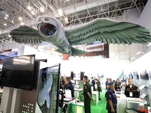 CLIP: Ngắm UAV "chim cú tuyết" của Nga tại triển lãm quân sự