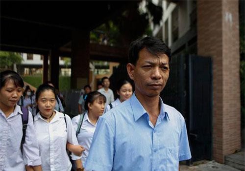 Người đàn ông 47 tuổi thi THPT quốc gia "làm gương cho con cháu"