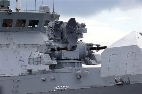  Ngoài Poliment-Redut, Gorshkov còn được trang bị hai tháp phòng không tầm thấp Kashtan CIWS có khả năng bắn hạ tên lửa hành trình chống hạm. Nguồn ảnh: Military Reviews