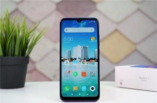 Top 4 smartphone màn hình giọt nước thời thượng giá rẻ - Ảnh 2.