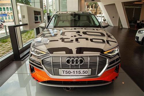 Cận cảnh Audi e-tron đầu tiên về Việt Nam
