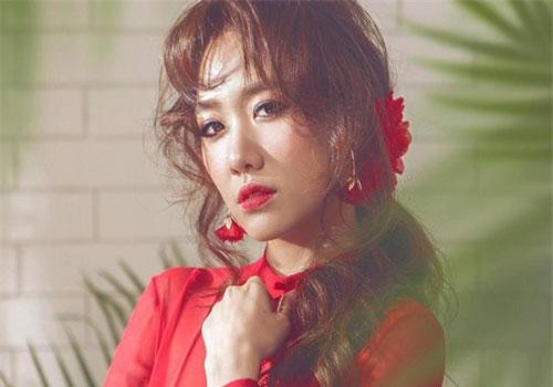 Trấn Thành nói chuyện với "trai lạ" đến 5h sáng nhưng phản ứng của Hari Won thì cực đỉnh