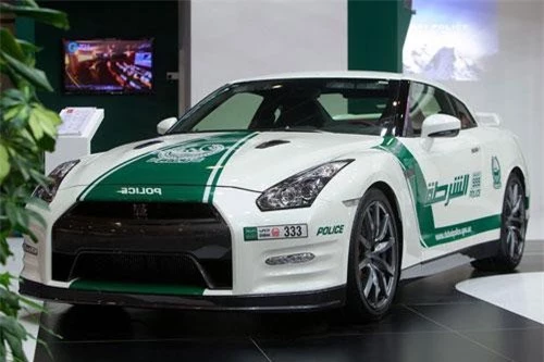 6. Nissan GT-R.