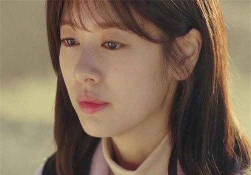 Sợi dây chuyền chồng tặng và cuộc nói chuyện với kẻ thứ 3 khiến vợ cay đắng ký đơn ly hôn