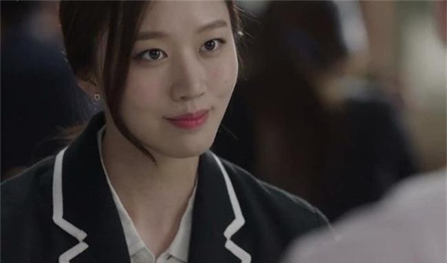 Con vừa đầy tháng, chồng đã đưa 300 triệu để ép tôi ký vào đơn ly hôn