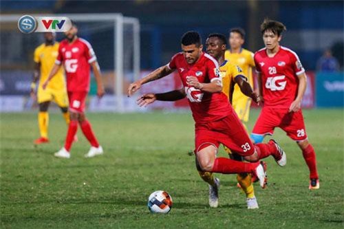 Tiền đạo số 1 của CLB Viettel sang Thái thi đấu