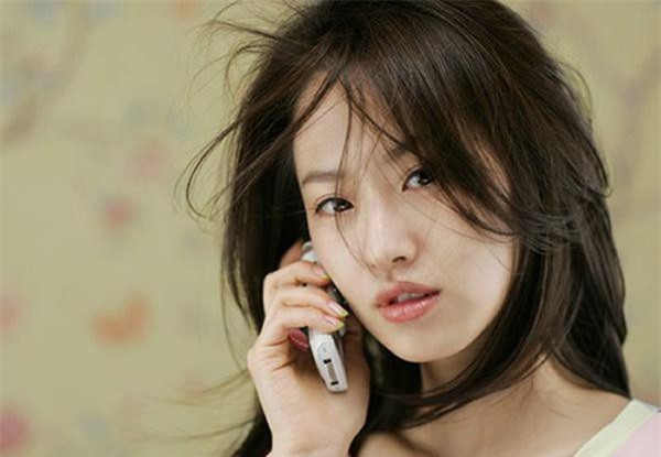 Chồng lừa dối rằng đi làm thêm, tôi gọi 1 cuộc điện thoại khiến anh về nhà ngay tức khắc