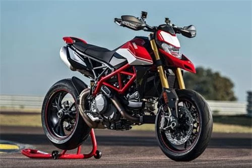 Ducati Hypermotard 950 SP 2019. Ducati Hypermotard 950 SP 2019.