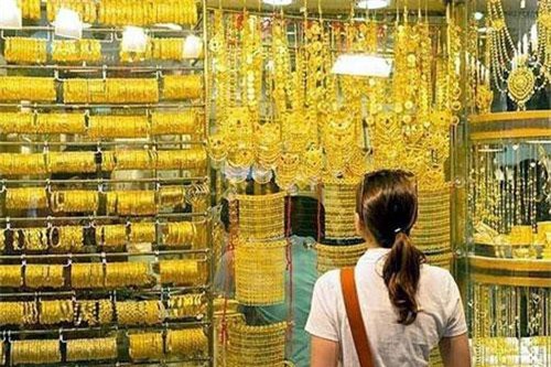 Choáng ngợp bên trong chợ bán vàng rẻ nhất thế giới