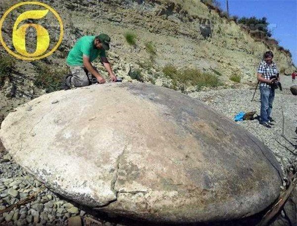 Phát hiện đĩa bay hàng triệu năm tuổi của người ngoài hành tinh?