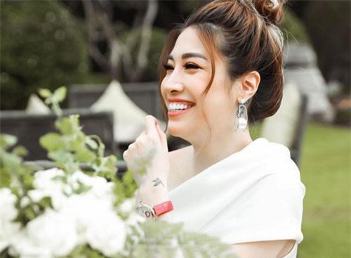 Chứng kiến hàng loạt vụ ly hôn của showbiz, Pha Lê tuyên bố: Không tin bất cứ đàn ông nào!