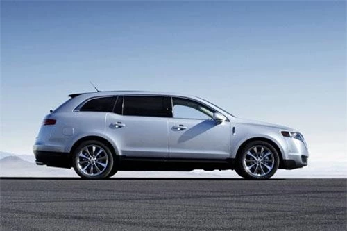 9. Lincoln MKT (2010-nay).