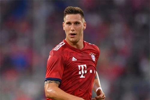 Trung vệ: Niklas Sule (Bayern Munich, 68,9 triệu bảng).