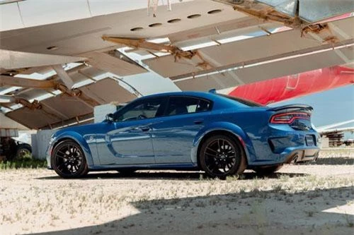 Dodge Charger SRT Hellcat Widebody 2020.