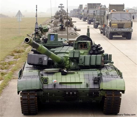 Nga ve NATO, Czech van mo tuong ve xe tang Nga-Hinh-5