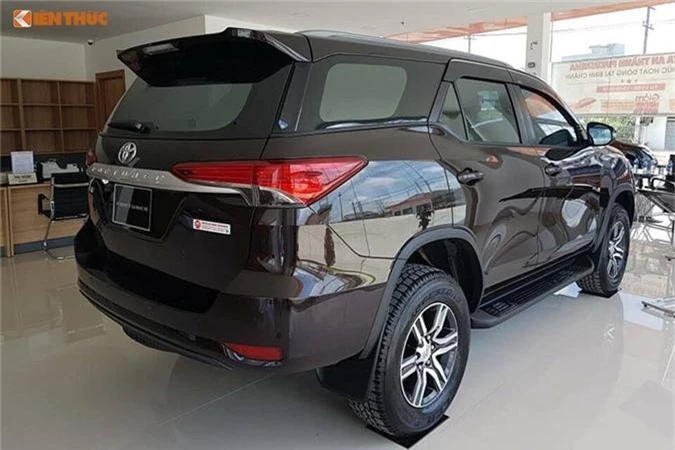 Chi tiet Toyota Fortuner 2019 hon 1,3 ty dong tai Viet Nam-Hinh-2