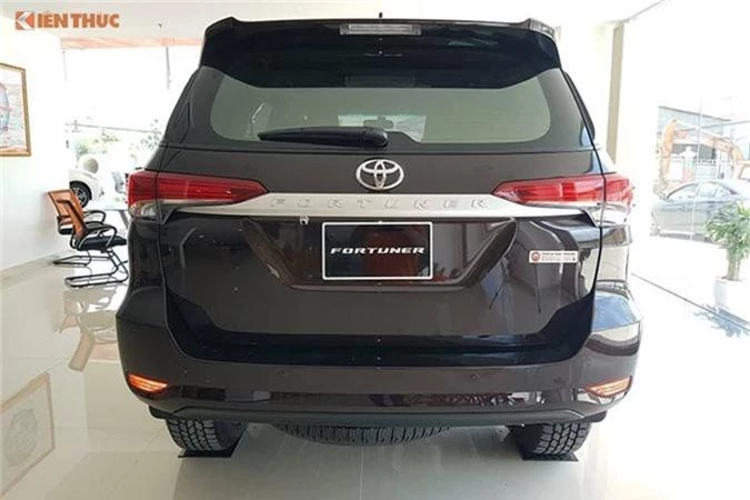 Chi tiet Toyota Fortuner 2019 hon 1,3 ty dong tai Viet Nam-Hinh-4