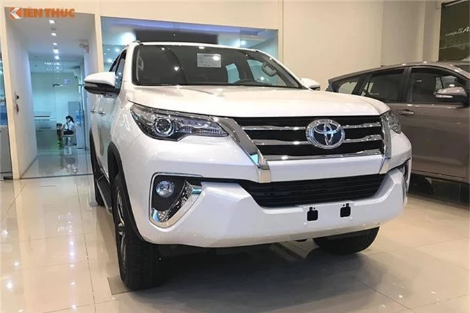 Chi tiet Toyota Fortuner 2019 hon 1,3 ty dong tai Viet Nam-Hinh-8