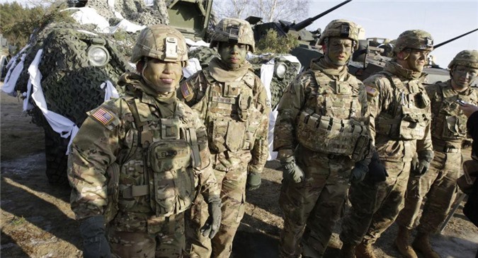 NATO kéo hàng ngàn binh sĩ đến sát sườn Nga