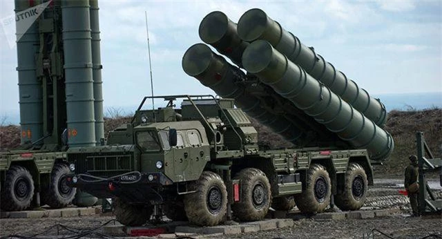 Tổ hợp phòng không S-400 (Ảnh: Sputnik).