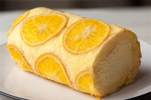 CLIP: Cách làm bánh kem cuộn cam ngon ngất ngây, "đánh bay" nắng nóng