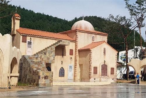 Xuất hiện một "nạn nhân" bất ngờ từ vụ Song Joong Ki và Song Hye Kyo ly hôn