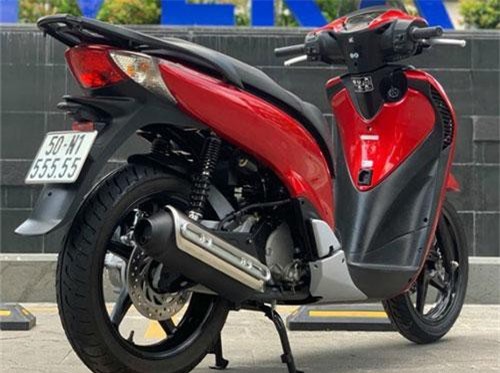 XE HOT (30/6): Honda SH 150 biển ngũ quý giá nửa tỷ đồng, ôtô 7 chỗ giá gần 500 triệu ở VN