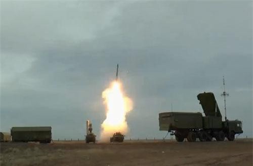 CLIP: Nga thử nghiệm thành công hệ thống tên lửa S-400 Triumf