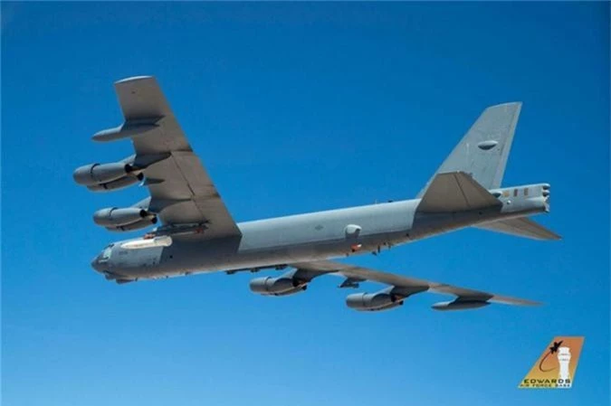 B-52 xuat hien kem vu khi sieu thanh AGM-183A: Nga phat hoang!-Hinh-3