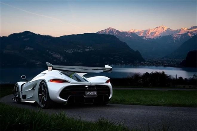 Ban suat mua sieu xe Koenigsegg, lai ngay 1,6 trieu USD-Hinh-3