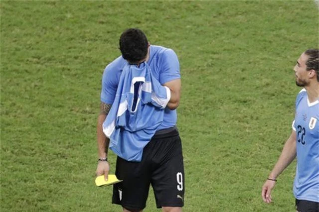 Luis Suarez hóa tội đồ, Uruguay bị loại khỏi Copa America - 1