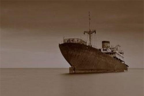 Bí mật kinh hoàng về con “tàu ma” chết chóc nhất thế giới