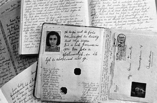 Chấn động cuốn nhật ký bóp nghẹt trái tim hàng triệu người