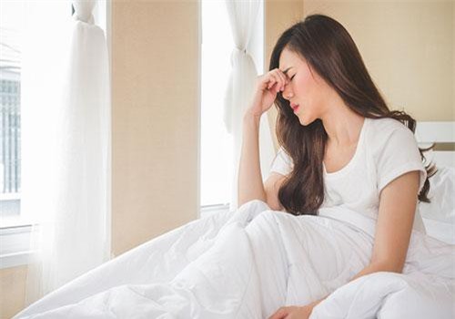 Trong cơn mê man bất tỉnh, tôi nghe chồng tiết lộ một bí mật mà bất kỳ ai quanh tôi cũng không thể ngờ tới