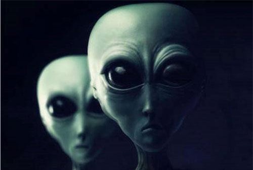 Vì sao người ngoài hành tinh im lặng xuyên thế kỷ?