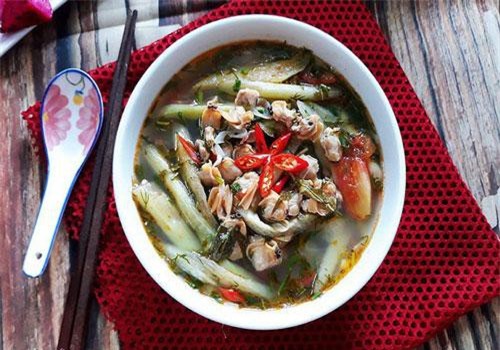 Tôi học được cách nấu món canh chua siêu hấp dẫn từ mẹ chồng, ai ăn thử cũng khen ngon!