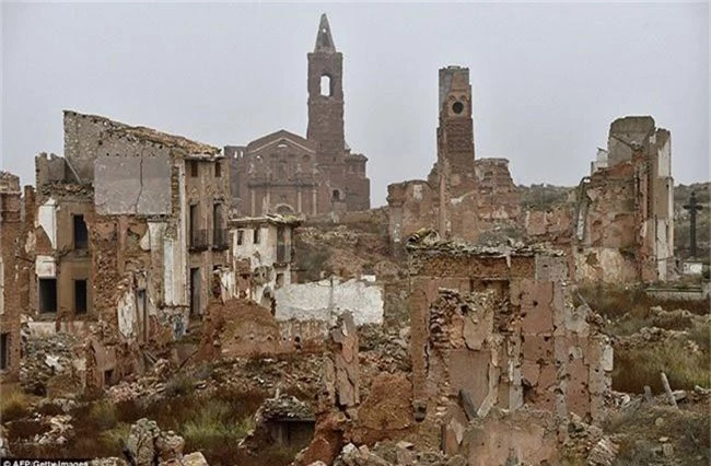 Ngôi làng Belchite, Tây Ban Nha